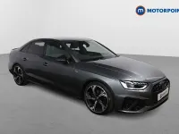 Begagnad Audi A4 Black Edition 2023 Grå Sedan