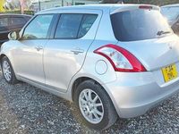 Usado Suzuki Swift 101 HP (74 kW) 2014 Prateado Citadino