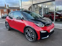 Usado BMW i3 135 kW (184 CV) 2020 Rojo Utilitario