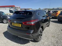 Używany Nissan Qashqai Tekna 110 KM (80 kW) 2017 Czarny SUV