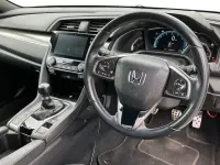 Used Honda Civic Prestige 182 HP (133 kW) 2018 White Hatchback
