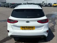 Used Kia Ceed 158 HP (116 kW) 2021 White Hatchback