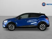 Used Renault Captur Version S 140 HP (102 kW) 2021 Blue/black SUV