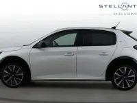 Used Peugeot 208 GT 99 HP (72 kW) 2022 White Hatchback