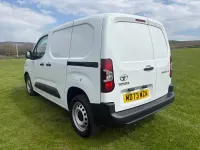 Usado Toyota Proace Active 120 HP (88 kW) 2023 Branco Monovolume