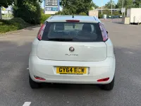 Used Fiat Punto Pop 69 HP (50 kW) 2014 White Hatchback