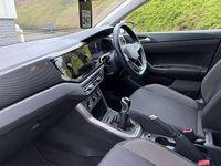 Used VW Polo Life 95 HP (69 kW) 2022 White Hatchback