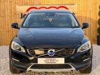 Used Volvo V60 CC 190 HP (139 kW) 2016 Black Estate