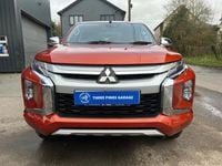 Used Mitsubishi L200 150 HP (110 kW) 2019 Orange Pickup