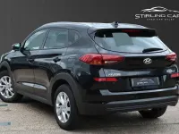 Usado Hyundai Tucson SE 132 HP (97 kW) 2020 Preto SUV