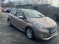 Used Peugeot 208 Active 70 HP (51 kW) 2014 Pink Hatchback