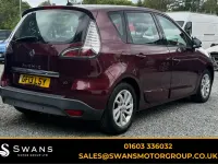 Used Renault Scénic III Dynamique 110 HP (80 kW) 2013 Red MPV
