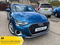 Używany Audi A3 Sport 150 KM (110 kW) 2020 Niebieski Sedan/Limuzyna