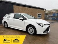 Used Toyota Corolla 140 HP (102 kW) 2023 White Van