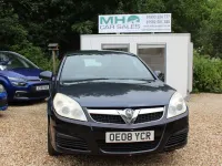 Used Vauxhall Vectra 138 HP (101 kW) 2008 Blue Hatchback