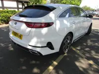 Used Kia ProCeed GT-Line 2019 White Estate