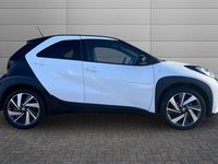 Used Toyota Aygo X 72 HP (52 kW) 2025 Pure white with black SUV