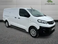 Used Vauxhall Vivaro S 100 HP (73 kW) 2021 White MPV