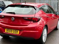 Used Vauxhall Astra Elite 145 HP (106 kW) 2019 Red Hatchback