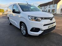 Used Toyota Proace Design 120 HP (88 kW) 2022 White MPV