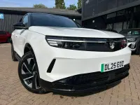 Used Vauxhall Grandland 154 kW (210 HP) 2025 White SUV