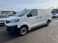 Used Vauxhall Vivaro 100 HP (73 kW) 2022 White MPV