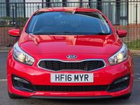 Używany Kia Ceed 2016 Czerwony Hatchback