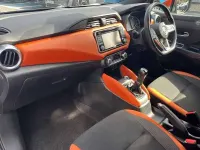 Usado Nissan Micra Tekna 90 HP (66 kW) 2017 Cinzento Citadino