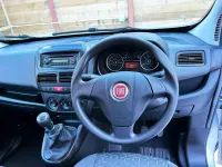 Begagnad Fiat Doblò Active 95 HK (69 kW) 2019 Silver Minibuss