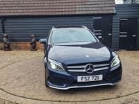 Usado Mercedes C220 AMG Line Premium 170 HP (125 kW) 2017 Azul Carrinha