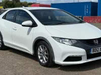 Used Honda Civic SE 150 HP (110 kW) 2012 White Hatchback