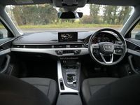 Used Audi A4 Comfort 150 HP (110 kW) 2019 Grey Estate