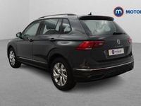 Usado VW Tiguan Life 150 HP (110 kW) 2022 Cinzento SUV
