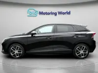 Usado MG MG4 EV Trophy 319 kW (435 CV) 2023 Negro Utilitario