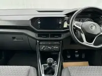 Usado VW T-Cross SE 115 HP (84 kW) 2020 Preto SUV