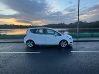 Used Vauxhall Meriva 2015 White MPV