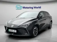 Usado MG MG4 EV Trophy 319 kW (435 CV) 2023 Negro Utilitario