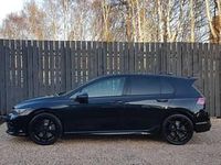 Ny VW Golf VIII Black Edition 333 HK (244 kW) 2025 Svart Halvkombi