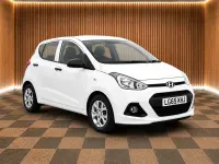Used Hyundai i10 66 HP (48 kW) 2015 White Hatchback