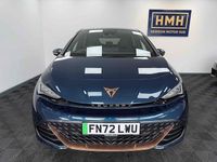 Begagnad Cupra Born e-Boost 169 kW (230 HK) 2022 Blå Halvkombi