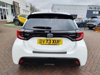Used Toyota Yaris Hybrid 116 HP (85 kW) 2023 Pure white Hatchback