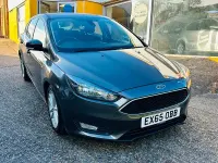 Usado Ford Focus Zetec 2015 Cinzento Citadino