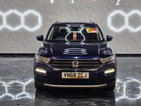 Used VW T-Roc SE 115 HP (84 kW) 2018 Blue SUV