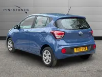 Usado Hyundai i10 SE 67 CV (49 kW) 2017 Azul Utilitario