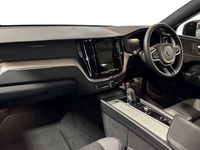 Used Volvo XC60 R-Design 197 HP (144 kW) 2022 Grey SUV