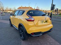 Used Nissan Juke N-Connecta 115 HP (84 kW) 2016 Yellow SUV