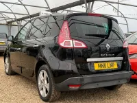 Used Renault Scénic III Dynamique 110 HP (80 kW) 2011 Black MPV