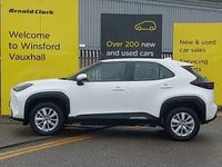 Used Toyota Yaris Hybrid 116 HP (85 kW) 2022 White Estate