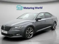 Gebraucht Skoda Superb SportLine 150 PS (110 kW) 2018 Grau Kleinwagen