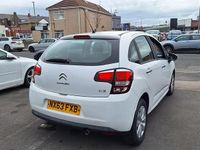 Used Citroën C3 VTR Sport 68 HP (50 kW) 2013 White Hatchback